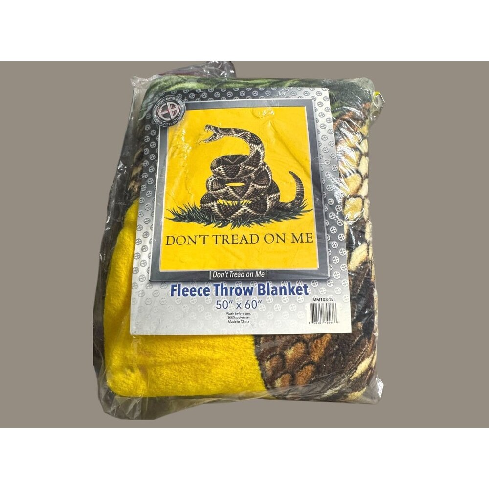 Erazor Bits Don't Tread On Me Fleece Throw Blanket 50" X 60"
